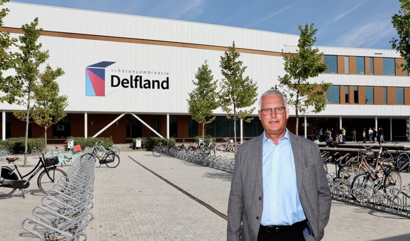 Directeur Charles Barto neemt afscheid (Foto: Koos Bommelé)