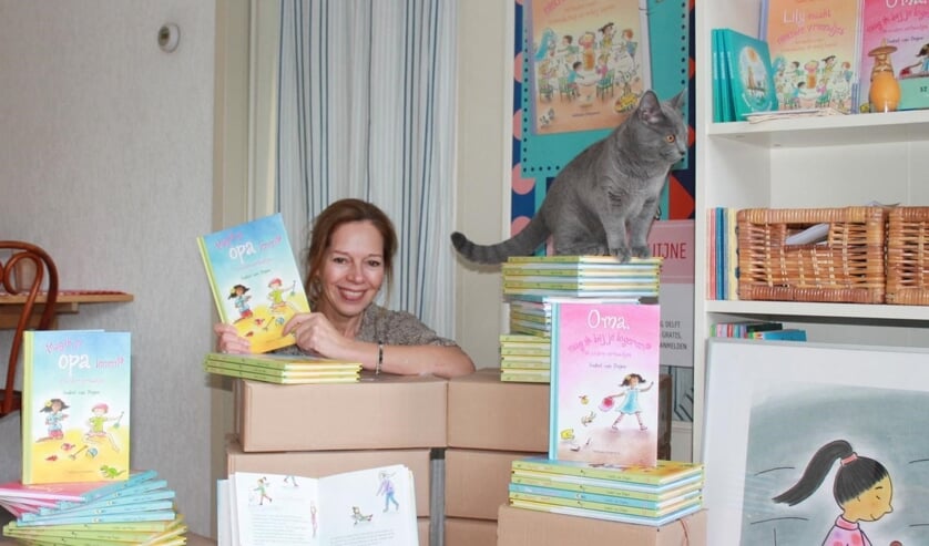 <p>Isabel wist dankzij haar actie vijftig boeken aan Voedselbank Delft te doneren.</p>