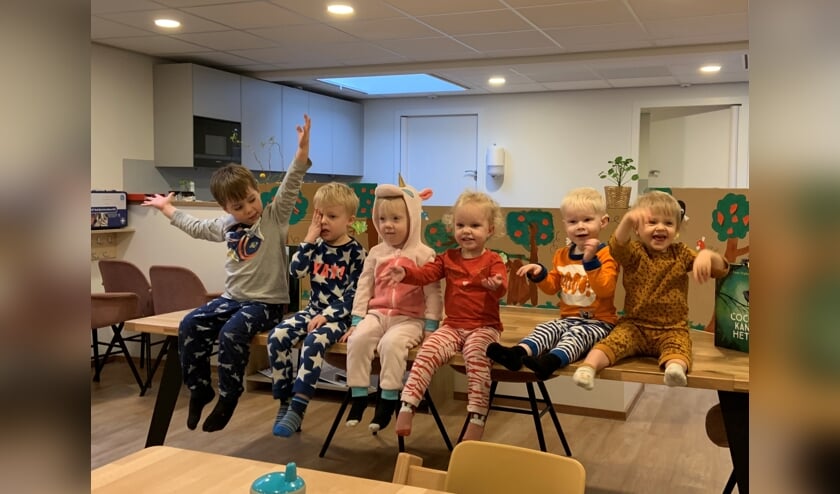 <p>Een aantal kinderen kon op locatie genieten van het voorleesontbijt.</p>