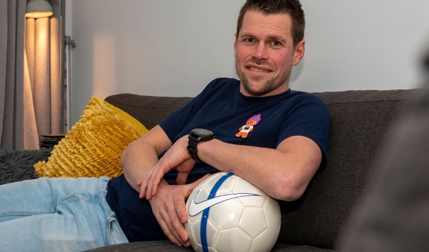 <p>Glen van Eden vindt Full Speed een prima club: "Iedereen is gelijk, of je nu in de selectie of in de schoonmaakploeg zit." (foto: Roel van Dorsten)</p>