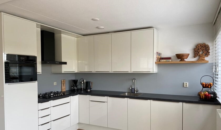 <p>Keuken na renovatie (Foto; PR) </p>