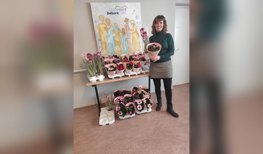 <p>Een vrolijke bloemengroet vanuit Inloophuis Debora! (Foto: PR) </p>