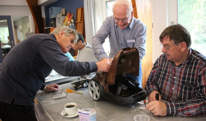 Reuring in wijkservicecentrum De Kroon. (foto en tekst: Erik van Leeuwen)