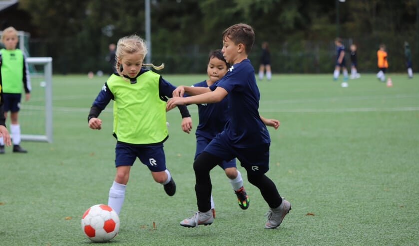 <p>Fanatisme tijdens een partijvorm op de voetbaldriedaagse van ASW.</p>