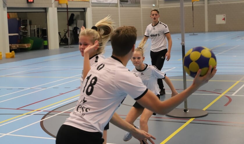 <p>De idolen moeten het afleggen, ze verliezen met 3-1.</p>