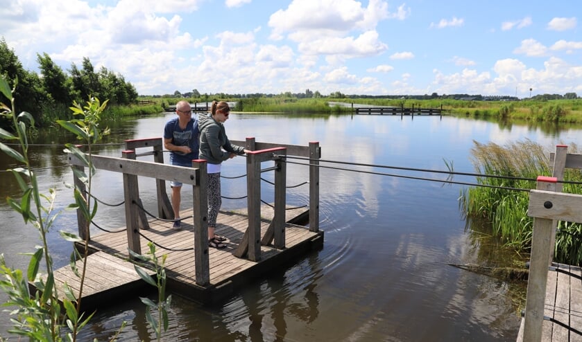 Melvin en Lisa Blokland op het trekvlot in de Groenblauwe zone.