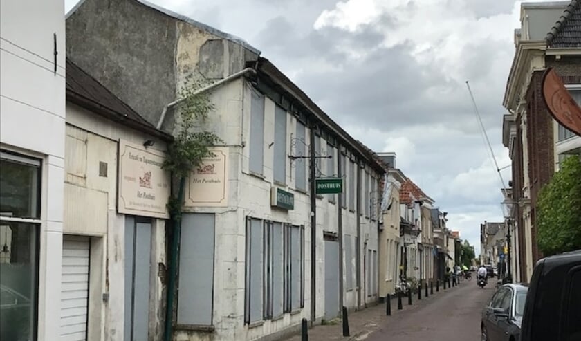 Na de sloop duurt het nog anderhalf tot twee jaar voordat er nieuwbouw staat. (foto: Birgitte van Leeuwen)