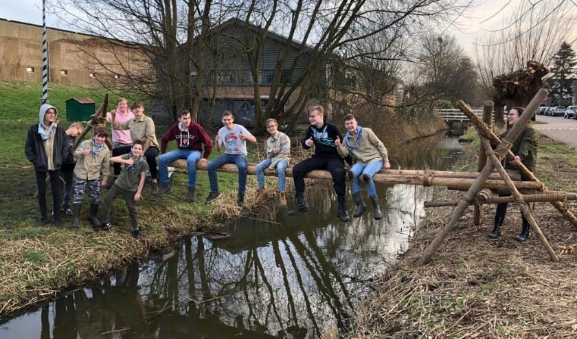 <p>De scouts van Sint Victor samen weer buiten na de lockdown.</p>