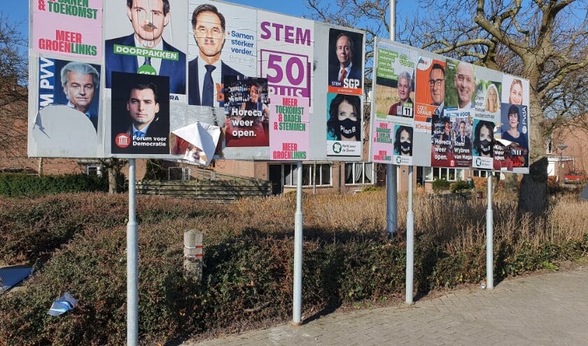 Verkiezingsborden in Moerkapelle.