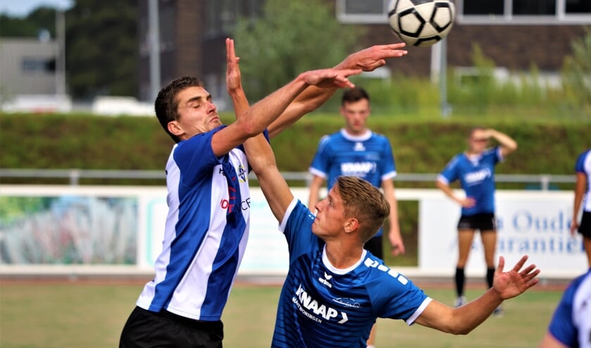 CKV Nieuwerkerk in actie aan het begin van dit veldseizoen.