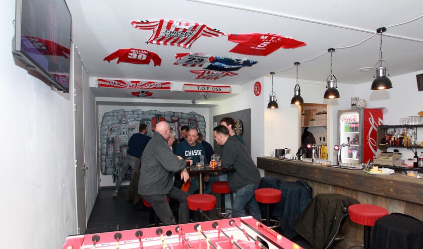 Het supportershome van FC Oss. (Foto: Hans van der Poel)