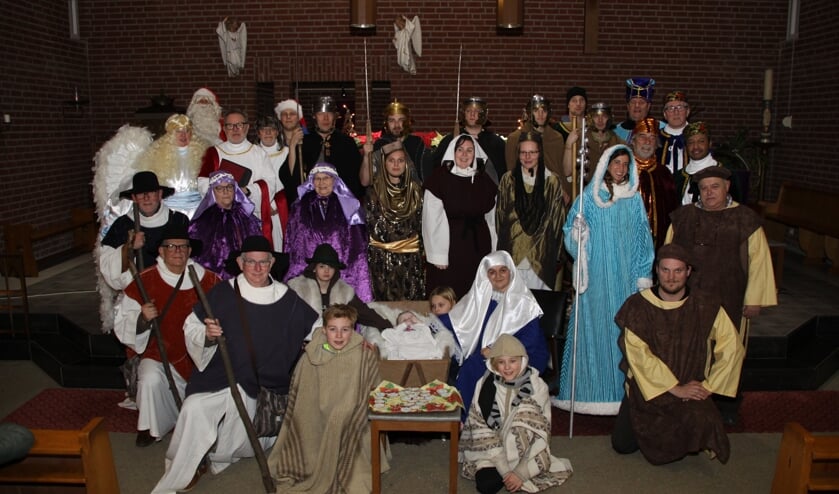 De levende kerstttocht trekt door Gennep-zuid