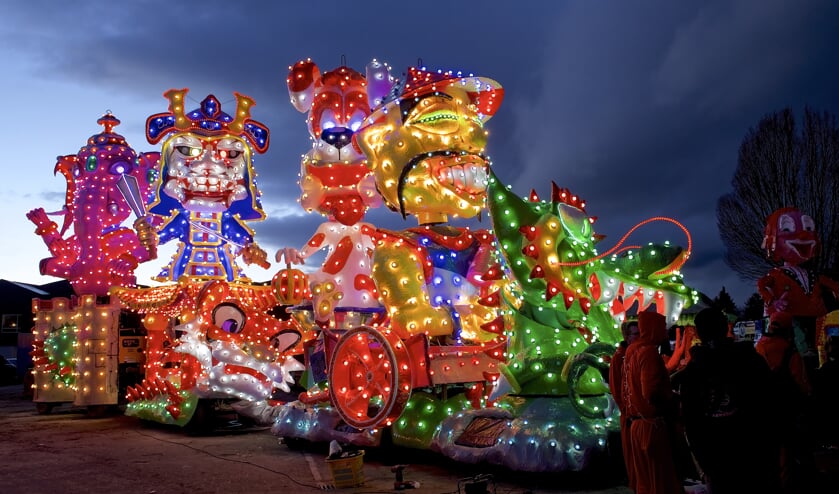 C.V. de Kwèkers naar Helmondse Lichtjes Parade. (Foto: Ad Megens)