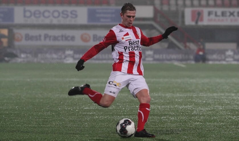 <p>Dennis Janssen als speler van TOP.</p>