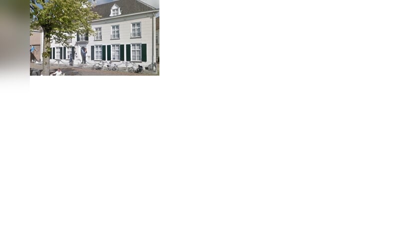 Het voormalige Raadhuis in Ravenstein. (Foto: Google Maps)