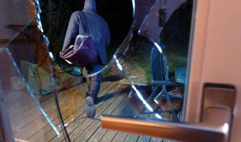 Getuigen gezocht van woninginbraken in Oploo.