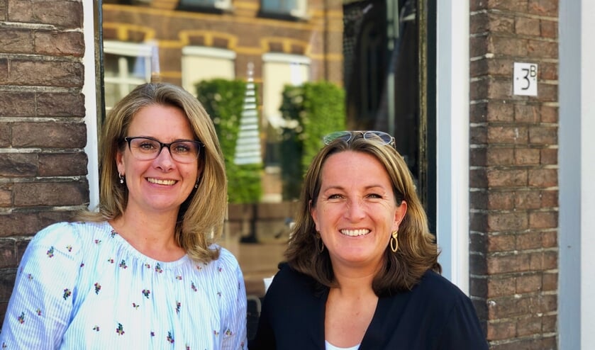 De nichtjes Chantal (L) en Marjon (R) zijn samen eigenaar van Neefjes & Nichtjes.