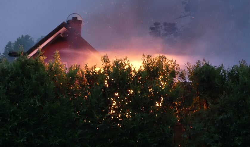 Brand in Geffen. (Foto: Thomas)