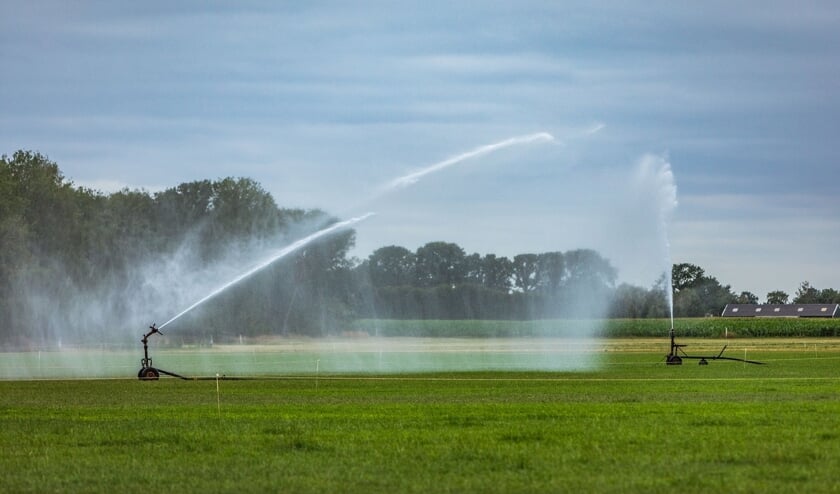 De politie in de regio verzoekt agrariërs die hun akkers besproeien, de installaties te voorzien van naam en telefoonnummer.