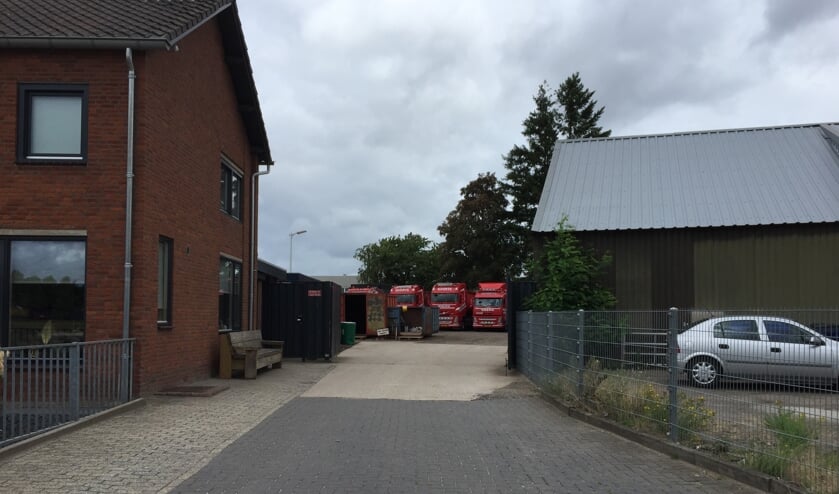 Voorlopig kan oud-papier nog gewoon naar Geurts in Cuijk worden gebracht.