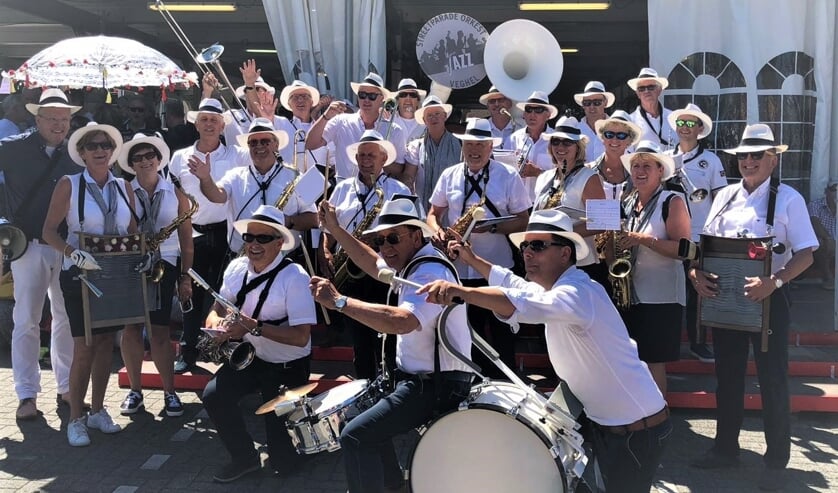 Het Streetparade Orkest Veghel houdt er bijna mee op.