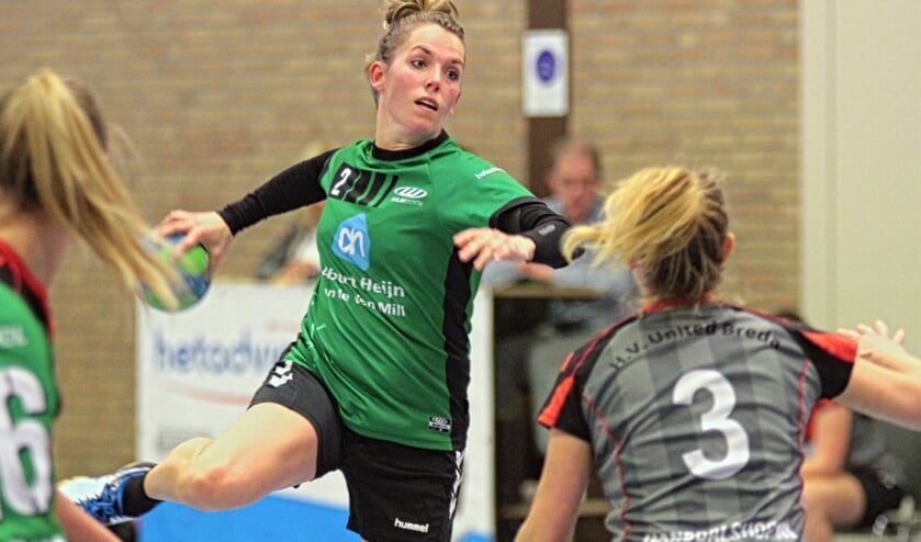 De handbalsters MHV'81 begonnen zaterdag het nieuwe seizoen met een ruime overwinning op United Breda.