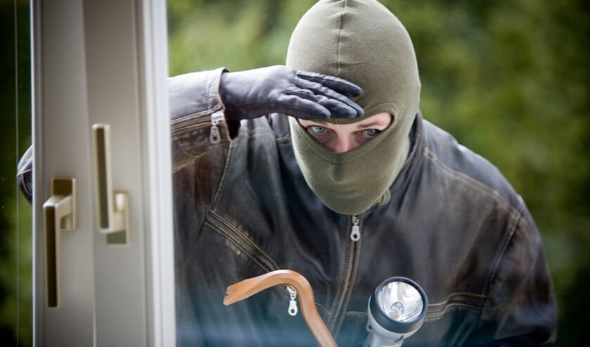 Politie op zoek naar getuigen van woninginbraken in Beers en Mill.