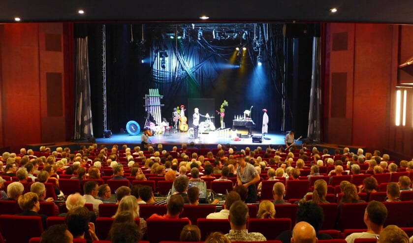 De Schouwburg Cuijk werkt aan een scenario waar bij elke voorstelling 175 plaatsen bezet zijn. Een uitverkocht theater lijkt er voorlopig niet in zitten.