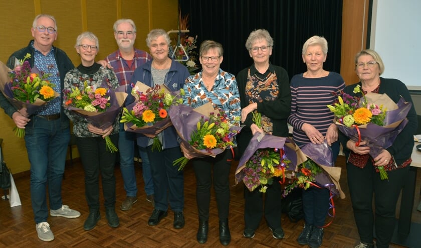 Gerard van der Hoeven, Mariet Verkuylen, Johan van der Leest, Ria van den Bergh, Annie van Duijnhoven, Mariet Heeren, Joke van Diepenbeek en Ineke Beenders.