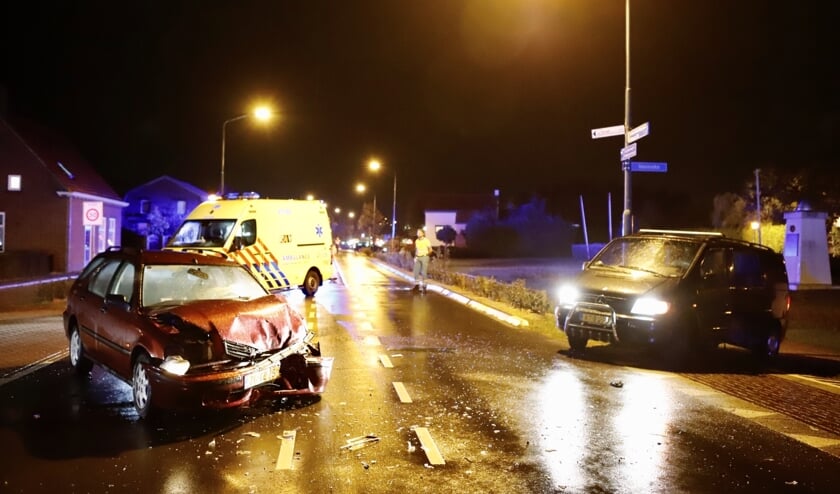 "Automobilist slaat twee maal op de vlucht na aanrijding Oeffelt". #maasdriehoek #
