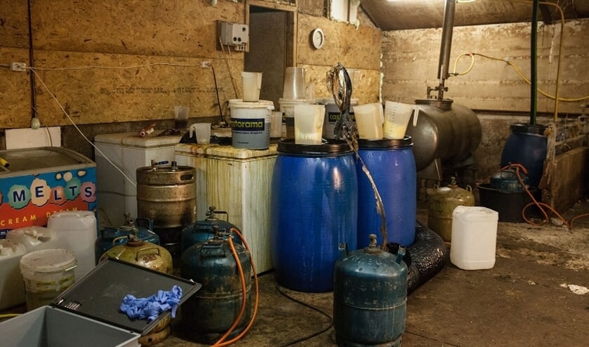 <p>In oktober 2020 werd er een drugslab aangetroffen in Mill</p>