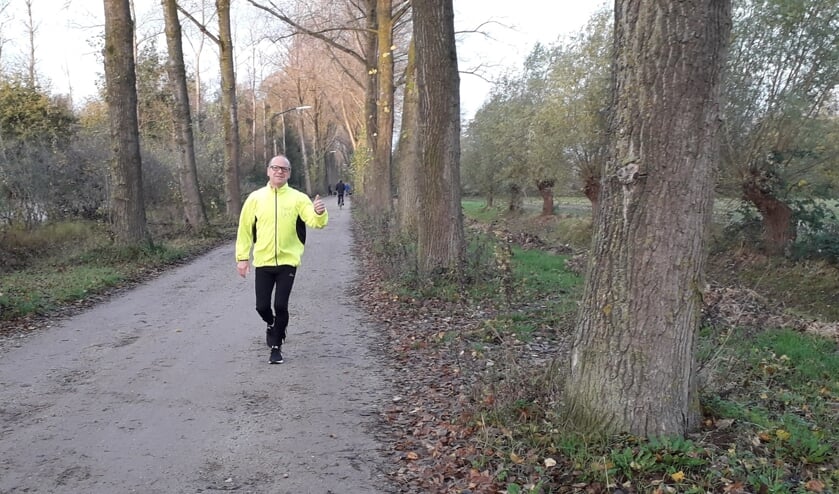 <p>Joost Vlassak, looptrainer in Veghel, doet ook mee.</p>