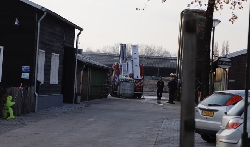 <p>De brandweer was snel ter plaatse en kon het overslaan van de vlammen voorkomen.</p>