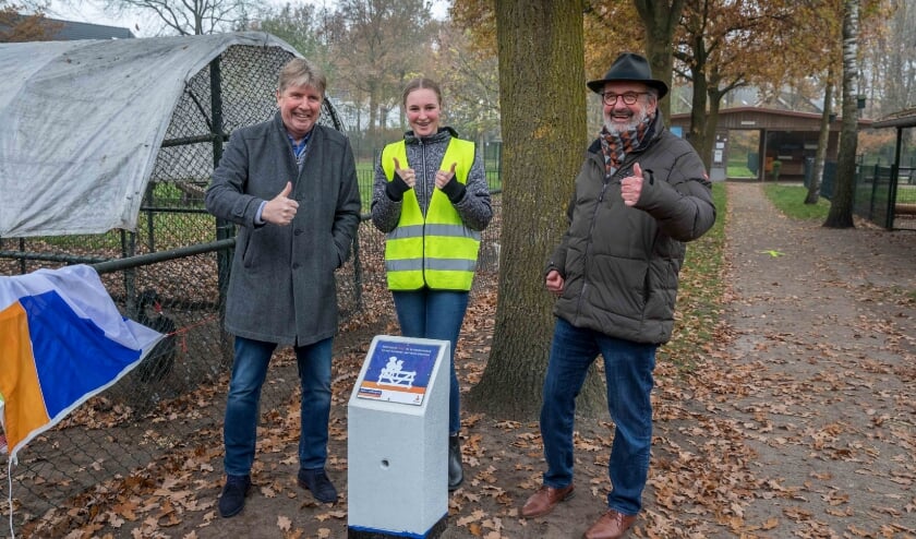 <p>V.l.n.r: Erik Jansen, Arwen Rijkers en Luc van den Brule (foto: Peter Noy)</p>