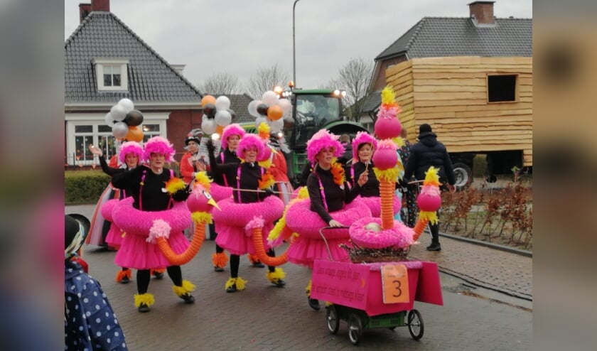 Optocht in Oijen. (Foto: Irette)