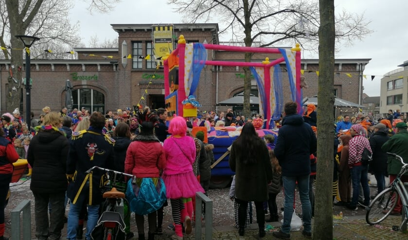 Jeugdoptocht in Oss.