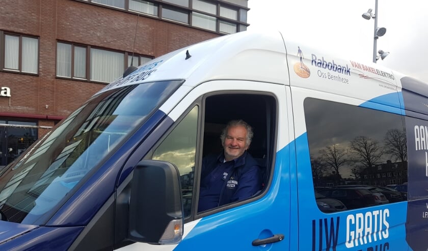 Hop-On Hop-Off bus in Heesch.