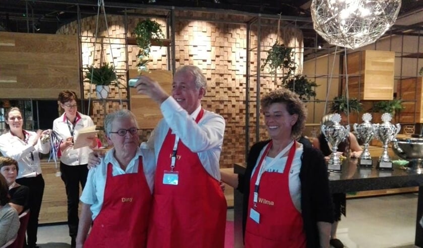 Harrie (midden) was een zeer gewaardeerde koster en vrijwillger.