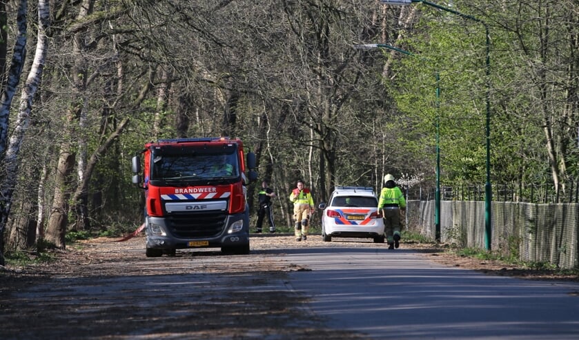 Bij het bos aan de Sportlaan in Boxmeer is brand uitgebroken.