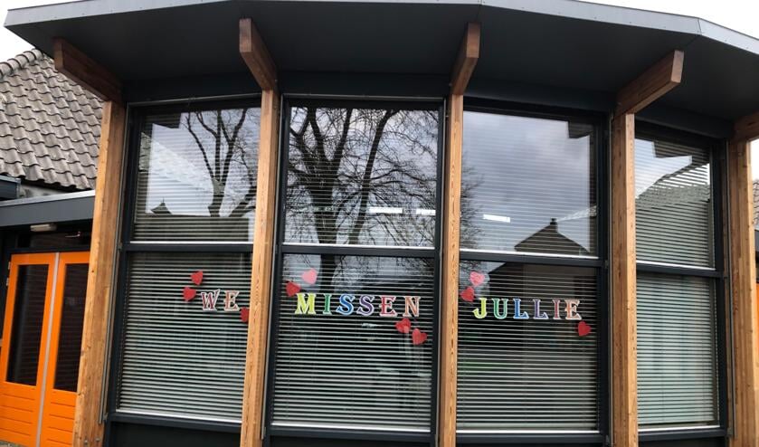 Na ongeveer twee maanden van thuisonderwijs gaan de basisscholen volgende week weer open. Daar zijn ze bij De Empel in Erp maar wat blij mee.