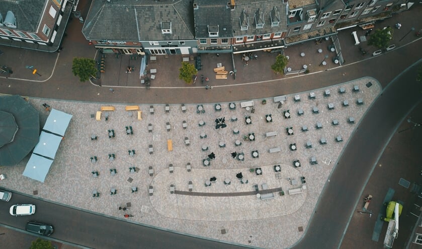 De terrassen op de Markt in Veghel komen er zo uit te zien.