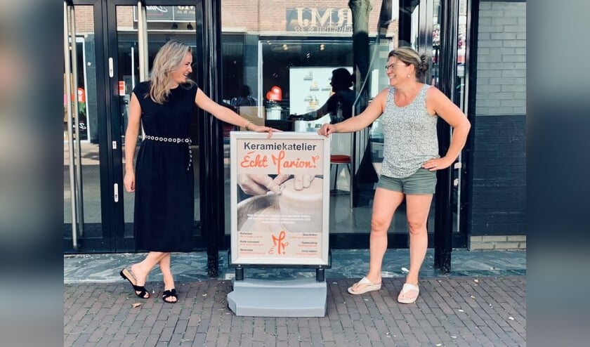 Marscha van de Poppel en Marion Teuwen. (Foto: VOLOP Oss, Facebook)