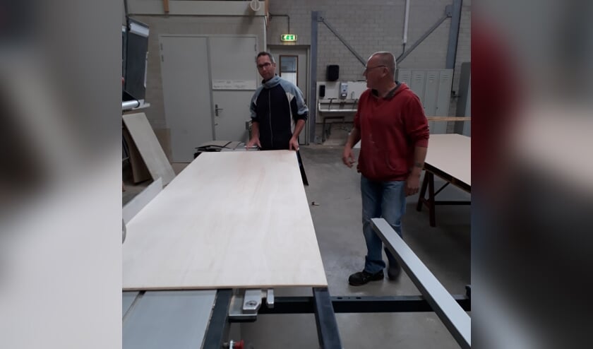 De voorbereidingen voor Minibouwdorp worden getroffen.