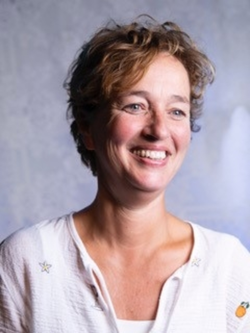 Anneke Schröder, de nieuwe regisseur van Revue Gennep.