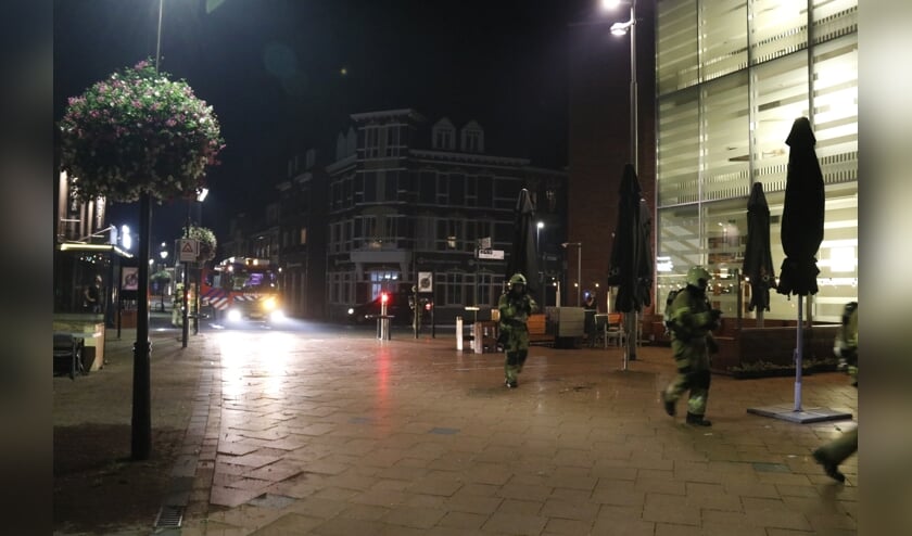 De brandweer werd opgeroepen in verband met de flinke rookontwikkeling en de vonkenregen.