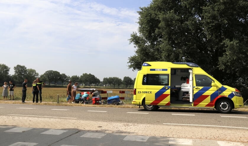 De vrouw is met spoed naar het ziekenhuis gebracht.