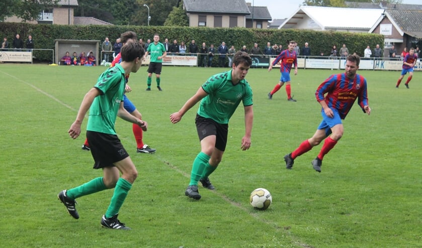 <p>OKSV op het eigen sportpark tegen MOSA'14.</p>