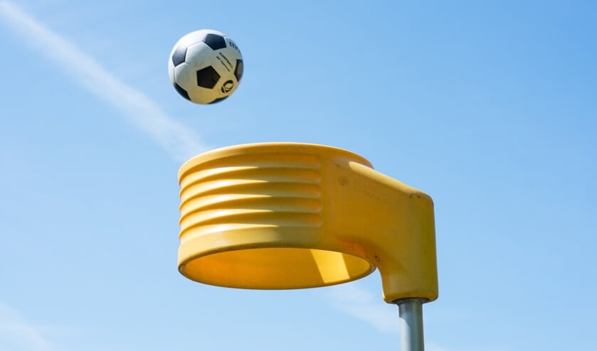 <p>SCMH won in Schijndel waar Korfrakkers in Erp verloor van Prinses Irene</p>