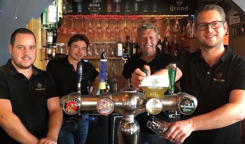 Vlnr: Aaron, André, Theo en Kay. De Beugensche Brouwploeg.