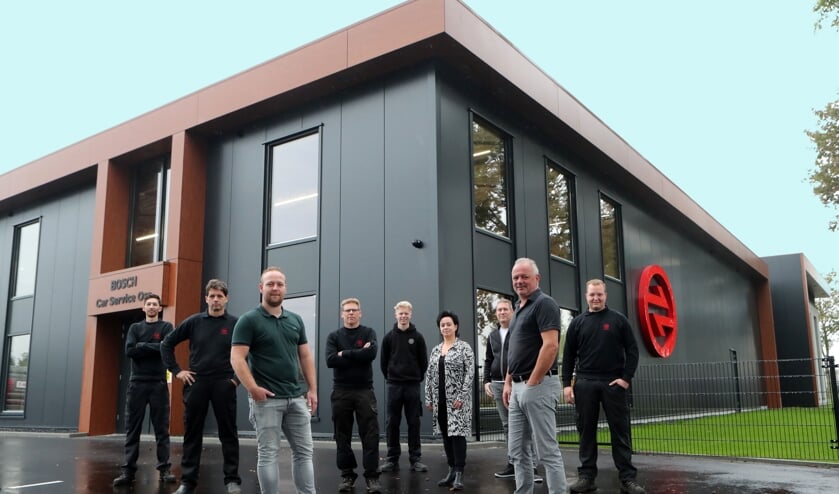 <p>Het team van Bosch Car Service Oss.</p>